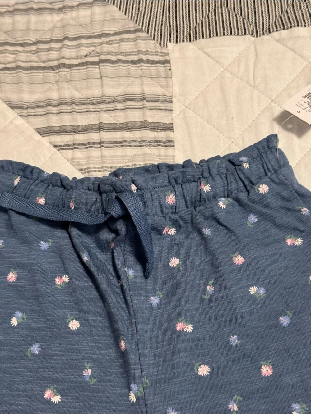 Girls Lightweight Pants with Subtle Pink flower Print